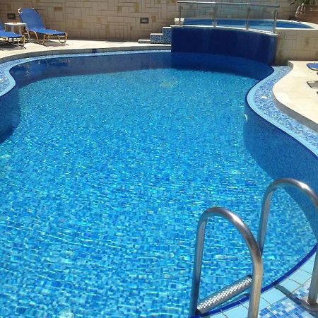 Angelica Studios And Apartments Agia Marina Екстериор снимка