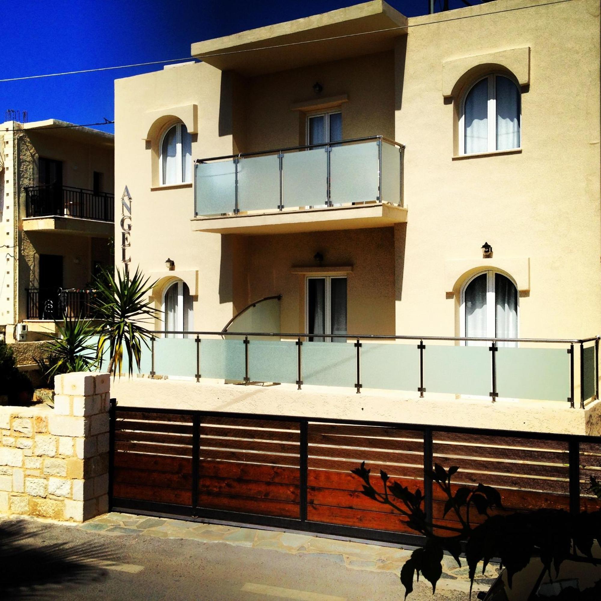 Angelica Studios And Apartments Agia Marina Екстериор снимка