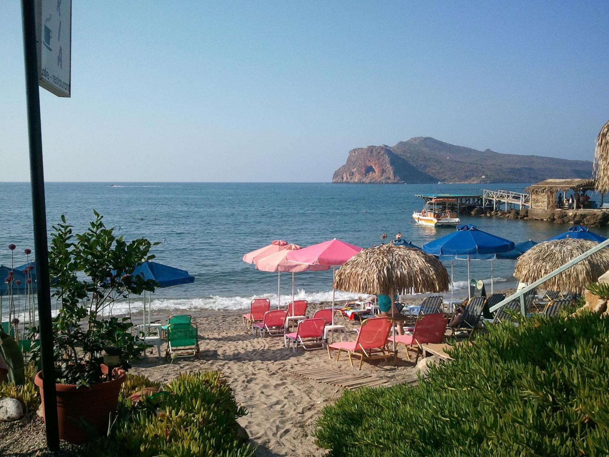 Angelica Studios And Apartments Agia Marina Екстериор снимка