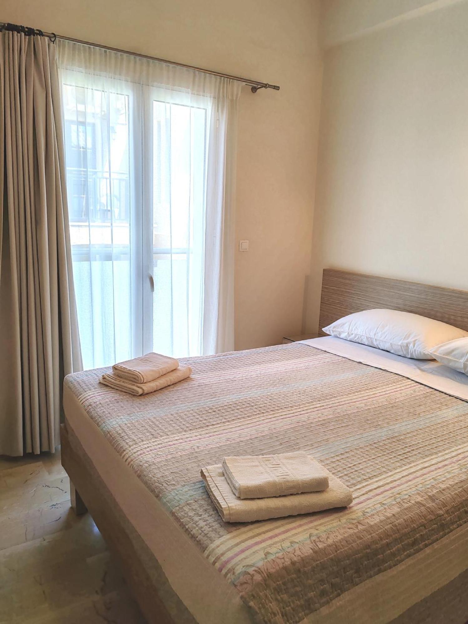 Angelica Studios And Apartments Agia Marina Екстериор снимка