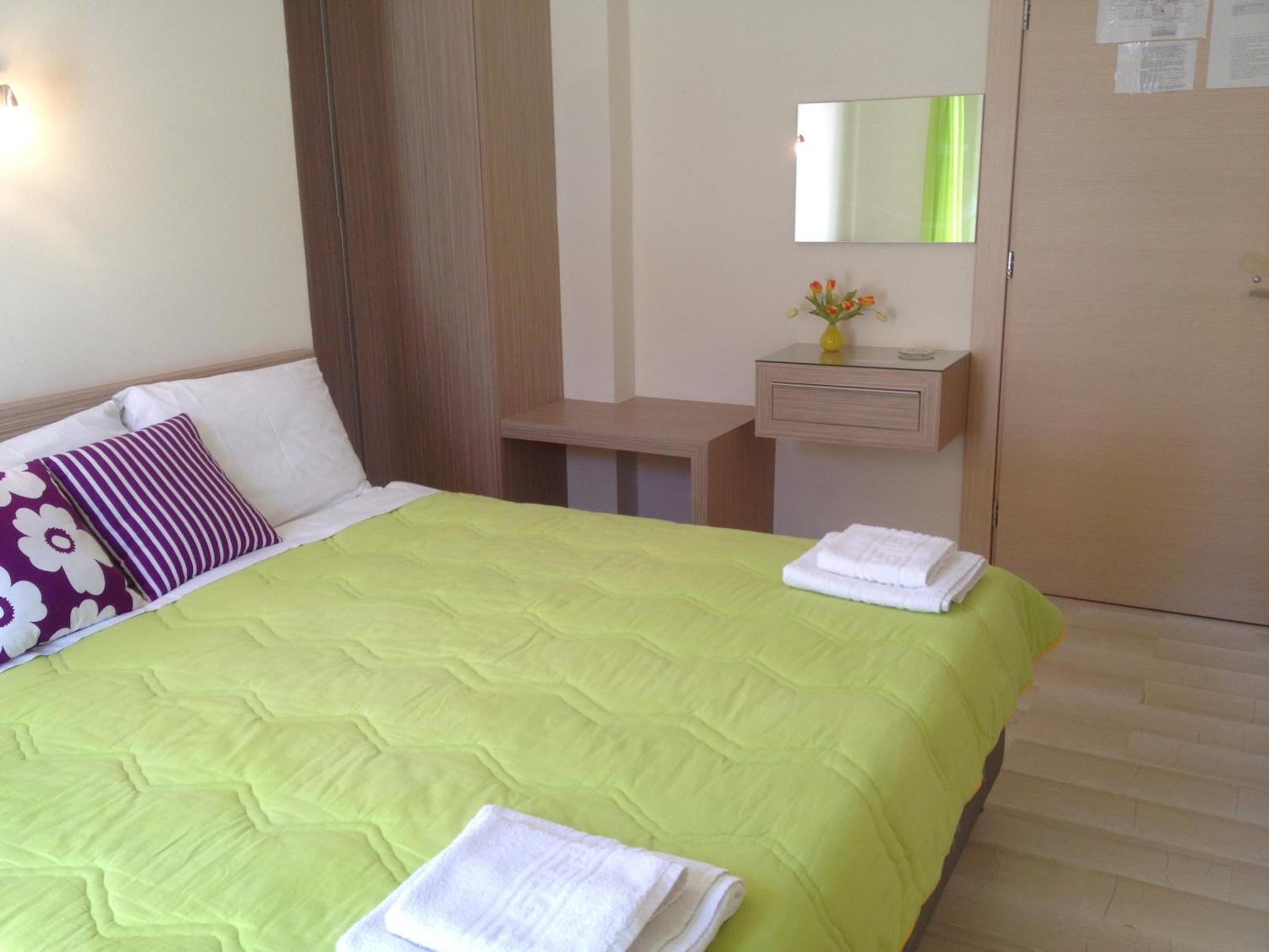 Angelica Studios And Apartments Agia Marina Стая снимка