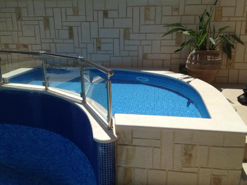 Angelica Studios And Apartments Agia Marina Екстериор снимка