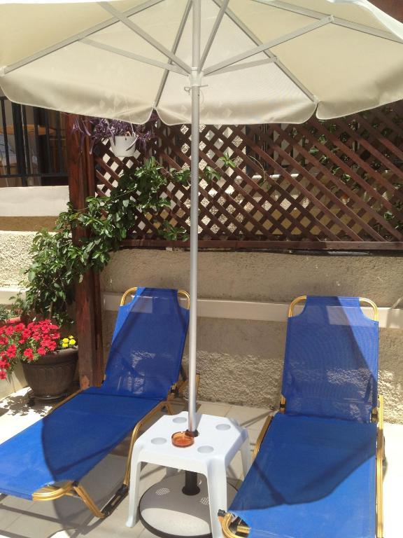 Angelica Studios And Apartments Agia Marina Екстериор снимка