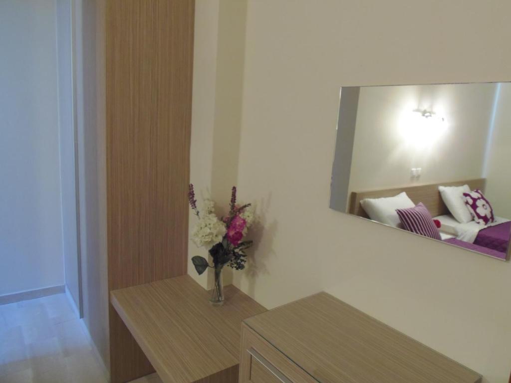 Angelica Studios And Apartments Agia Marina Екстериор снимка