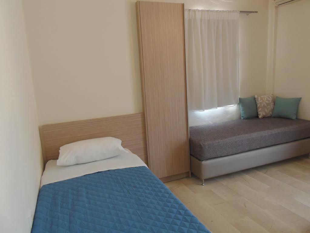 Angelica Studios And Apartments Agia Marina Екстериор снимка